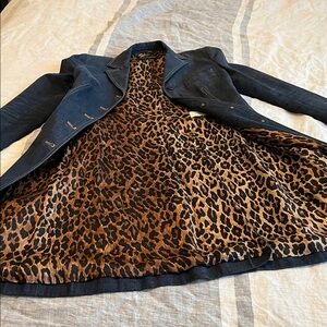 Dolce & Gabbana Navy Blazer with Leopard-Print Lining